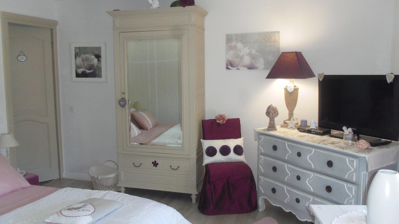 Mas De L'Air - Maison De Charme Bed & Breakfast Noves Exterior photo
